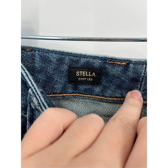 VTG Express Women's Low Rise Stella Bootleg Jeans Blue Denim Embroidered Size 6 - Picture 8 of 14